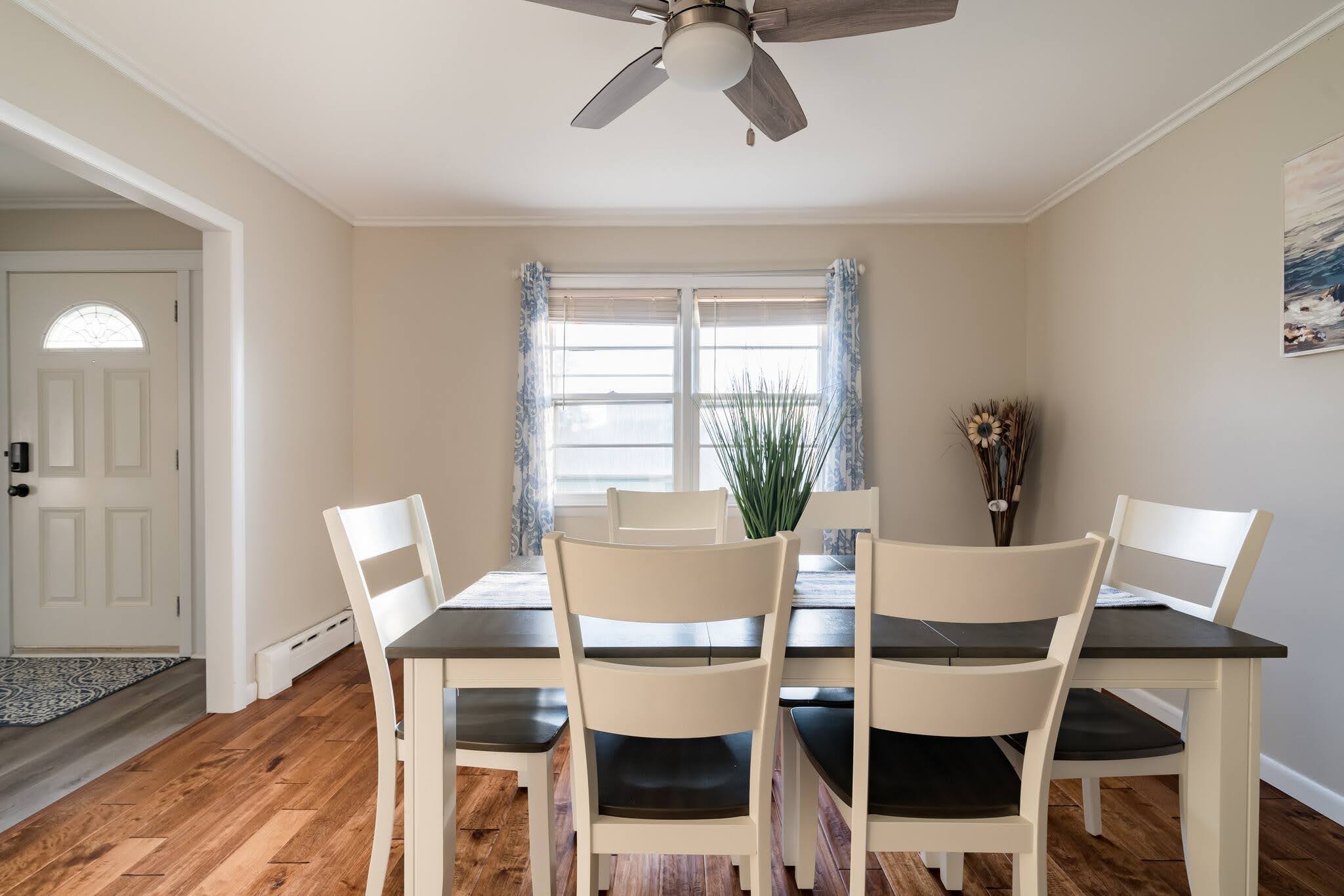Dining room with seating for six